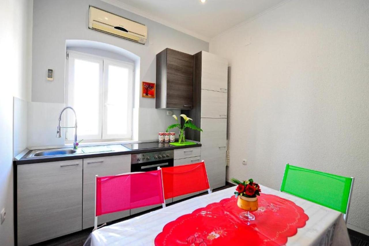 Apartments Bulovic In The Very Center Of Σπλιτ Εξωτερικό φωτογραφία