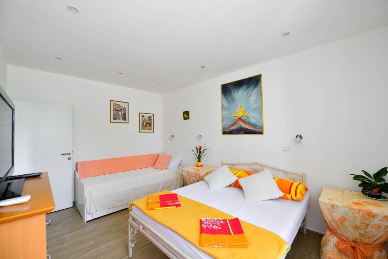 Apartments Bulovic In The Very Center Of Σπλιτ Εξωτερικό φωτογραφία